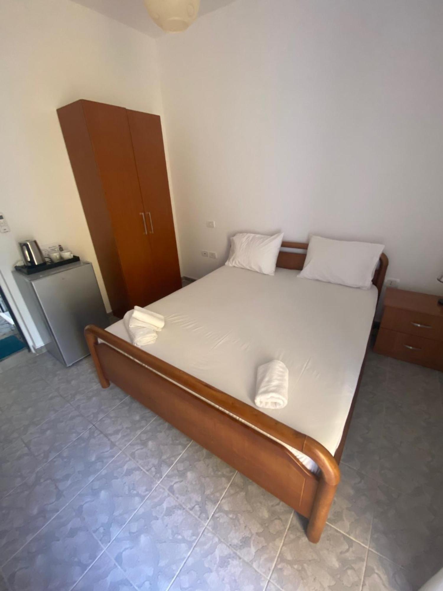 Appartamento Sunset Viewhouse Dhërmi Esterno foto