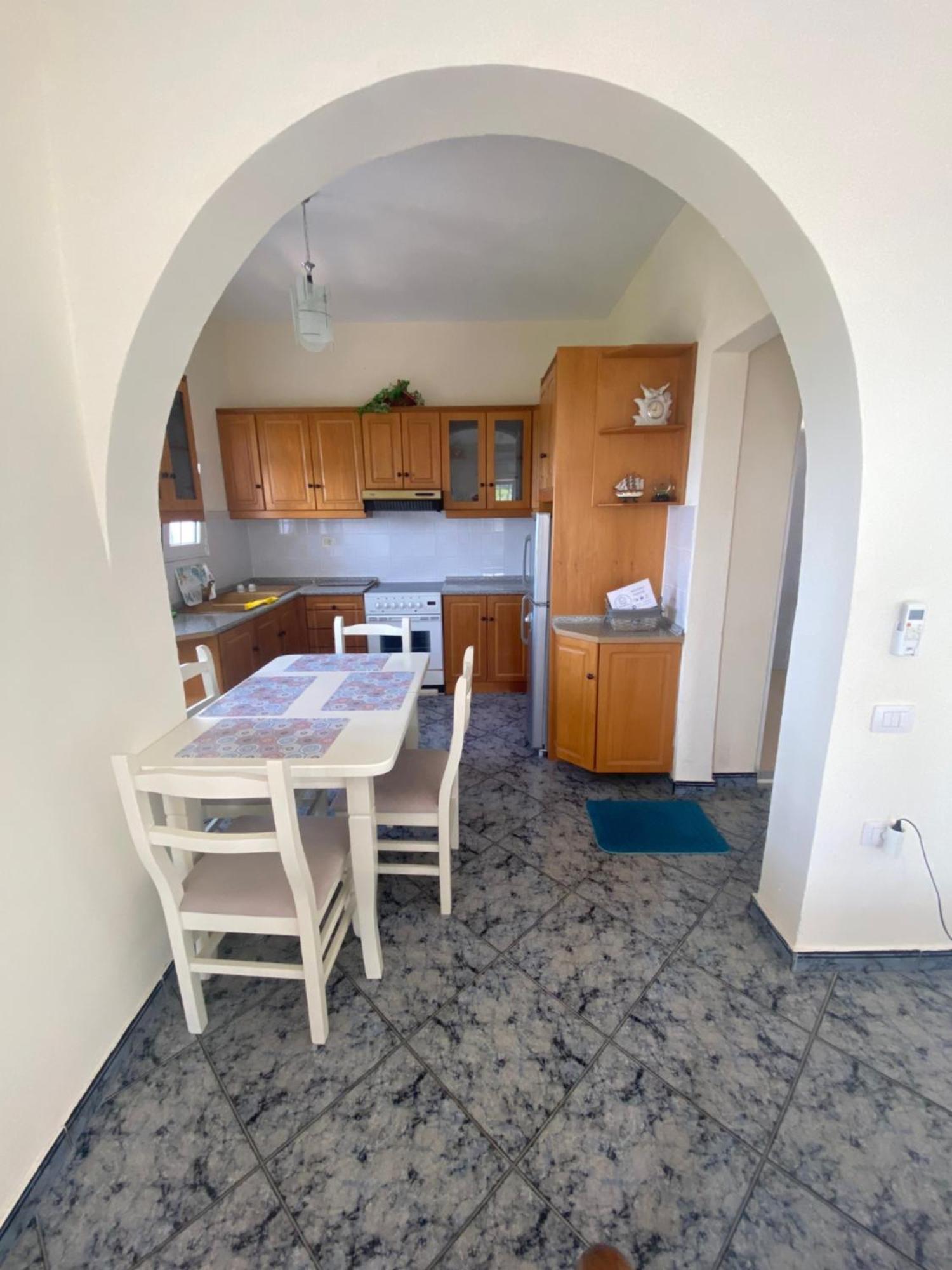 Appartamento Sunset Viewhouse Dhërmi Esterno foto