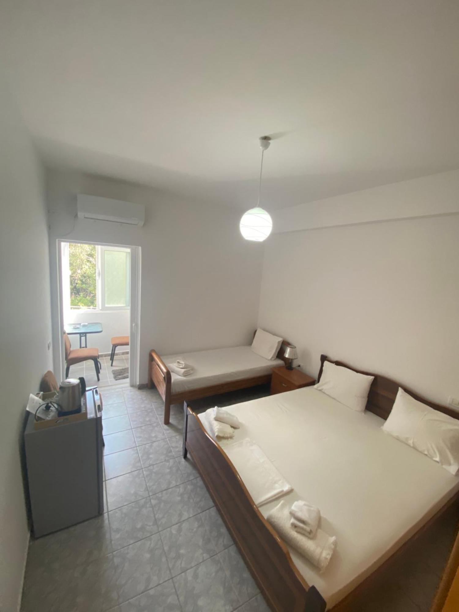 Appartamento Sunset Viewhouse Dhërmi Esterno foto